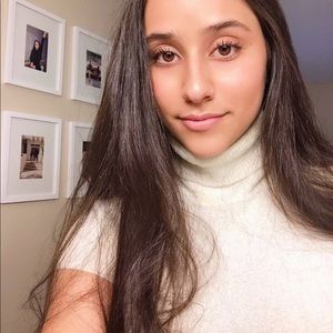 Meet your Posher, Mayada